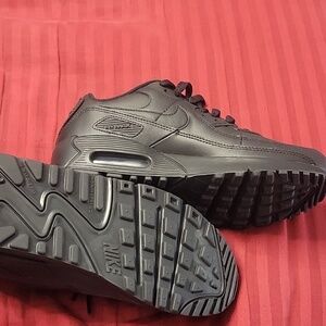 Nike Air Max 90 Triple Black in boys size 5.5